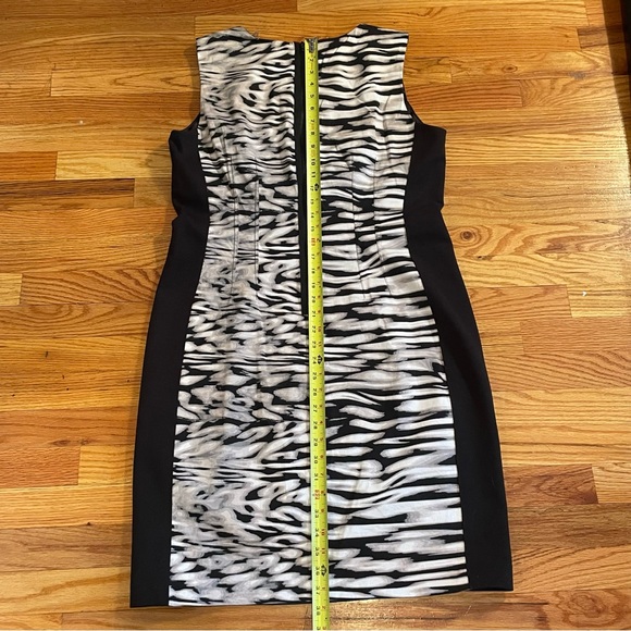 T Tahari Like New Sheath Dress - Picture 12 of 13
